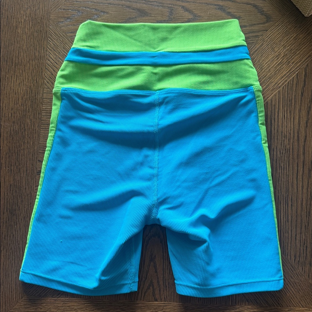 BEACH RIOT-SAMANTHA SHORT-PALM GREEN COLOUR-BLOCK, Small, $98 - Picture 9 of 9